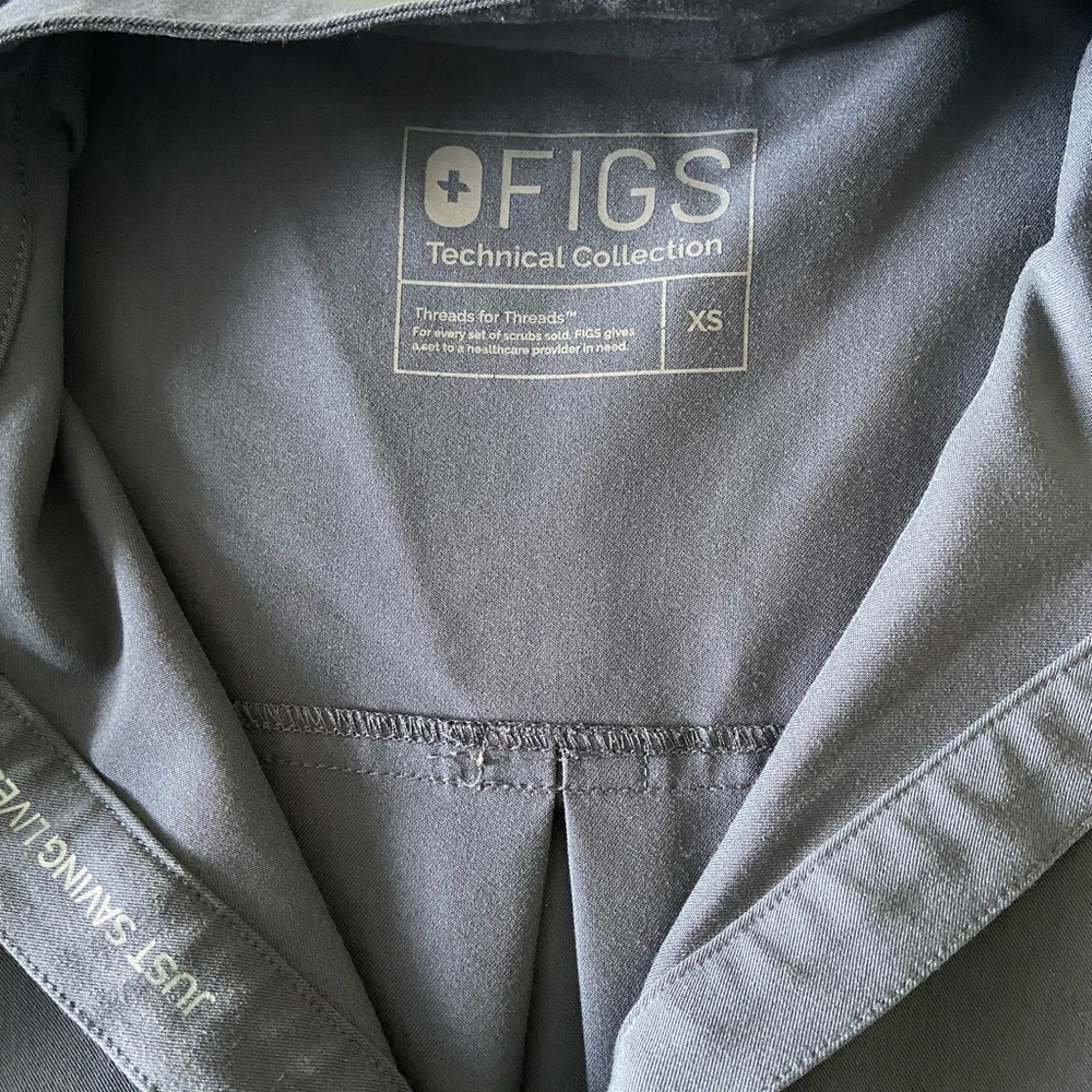 FIGS SCRUBS!!!